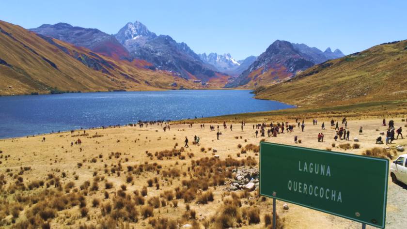 Laguna Querococha de camino a Chavín de Huántar desde Huaraz